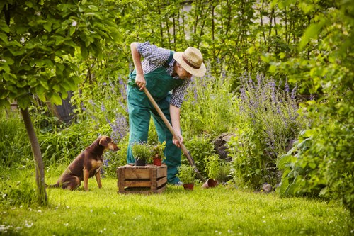 Waste disposal and governing law terms for gardening work